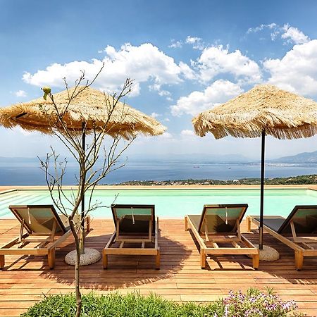Euphoria Suites Avia Ngoại thất bức ảnh