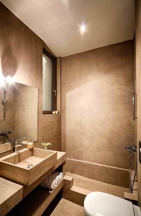 Euphoria Suites Avia Ngoại thất bức ảnh