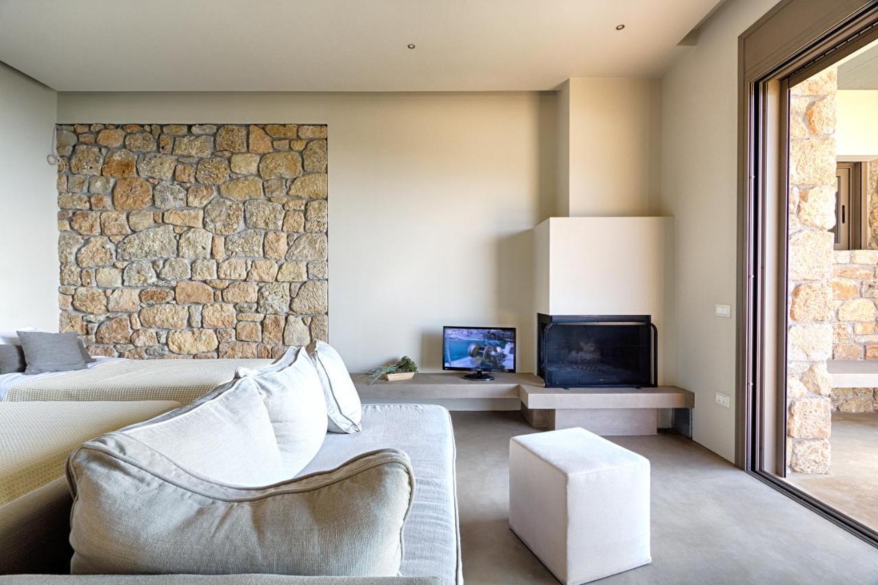 Euphoria Suites Avia Ngoại thất bức ảnh