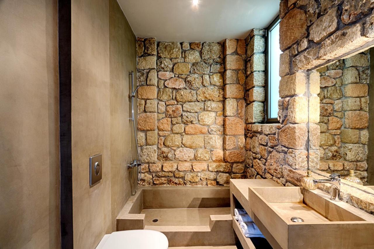 Euphoria Suites Avia Ngoại thất bức ảnh
