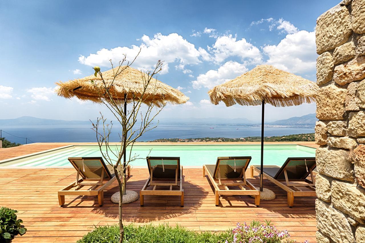 Euphoria Suites Avia Ngoại thất bức ảnh