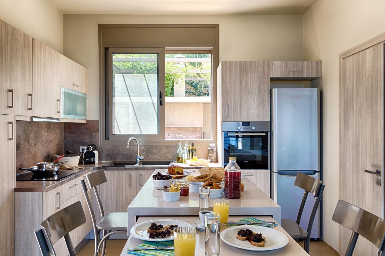 Euphoria Suites Avia Ngoại thất bức ảnh